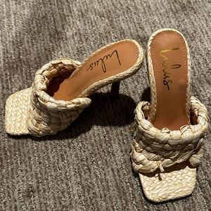 Beige, Lulus Heels, NEW, size 5